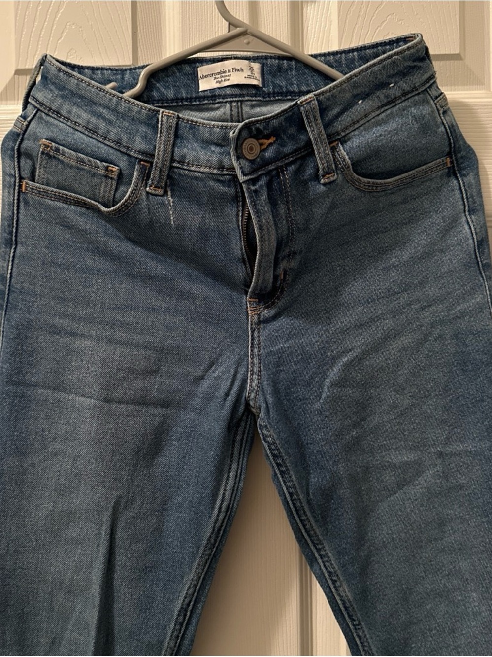 Abercrombie & Fitch Women's Medium Blue Skinny Jeans